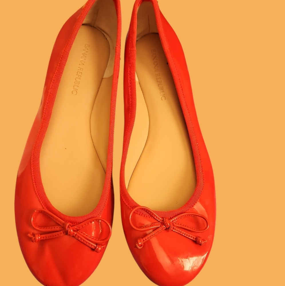 Banana Republic Glossy Red Flats with Bow